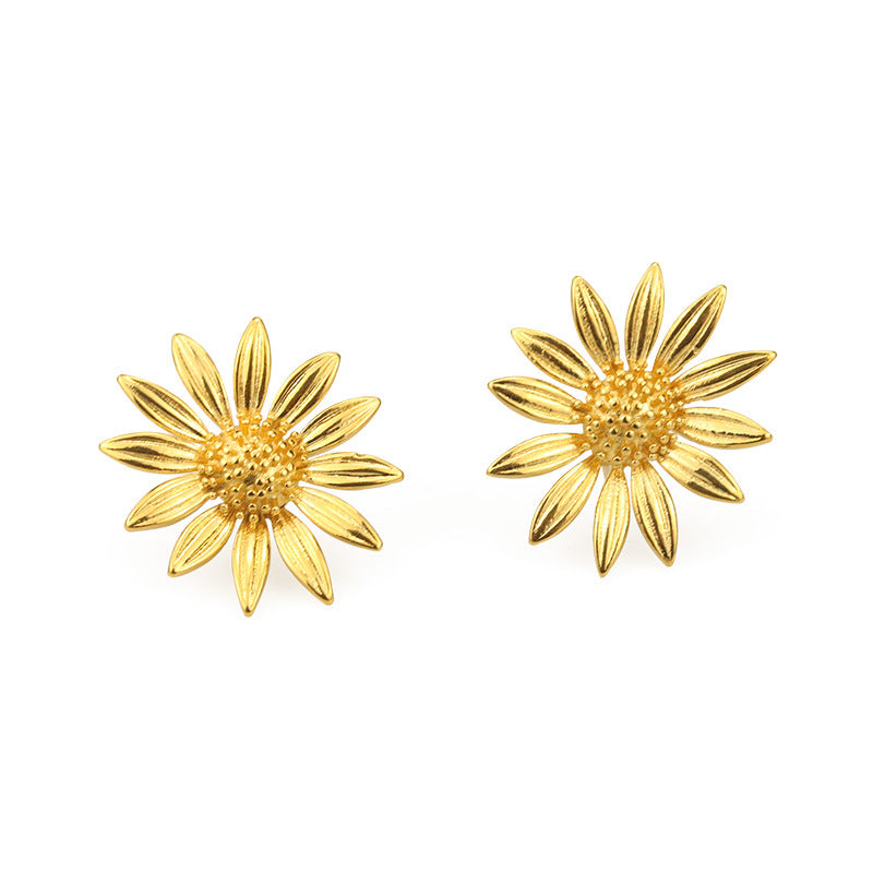 Small daisy flower earrings