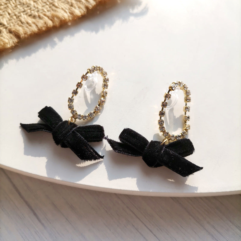 Flannel Bow Earrings With Diamond Earrings