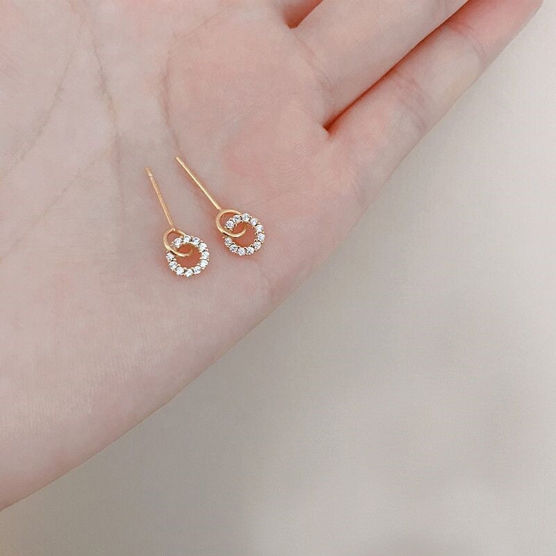 Simple Compact And Versatile Student Small Circle Earrings