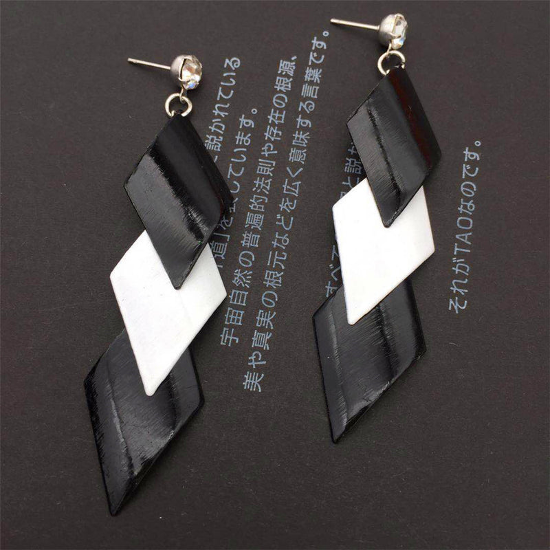 Black And White Lacquered Leaf Rhombus Curved Triangle Earrings