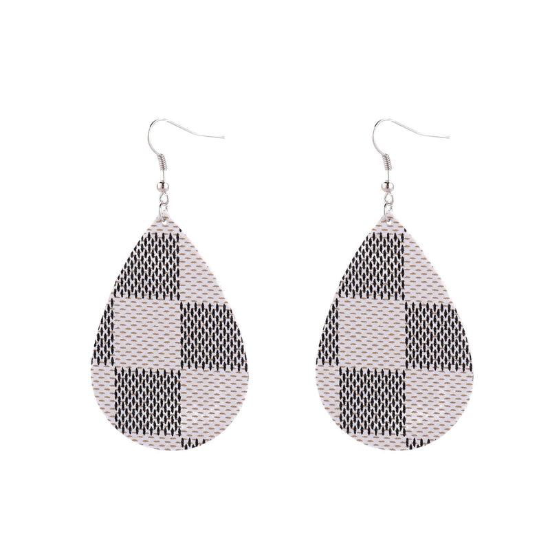 Simple drop-shaped earrings