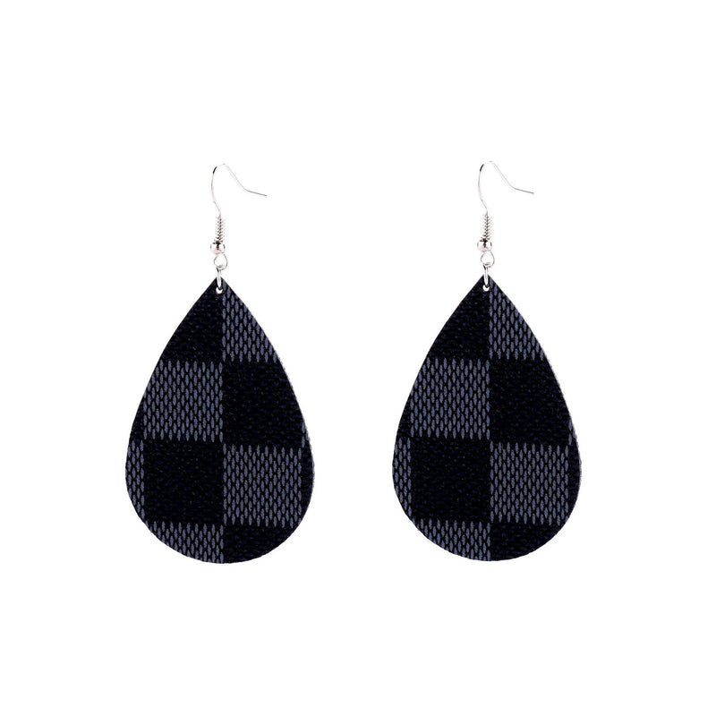 Simple drop-shaped earrings