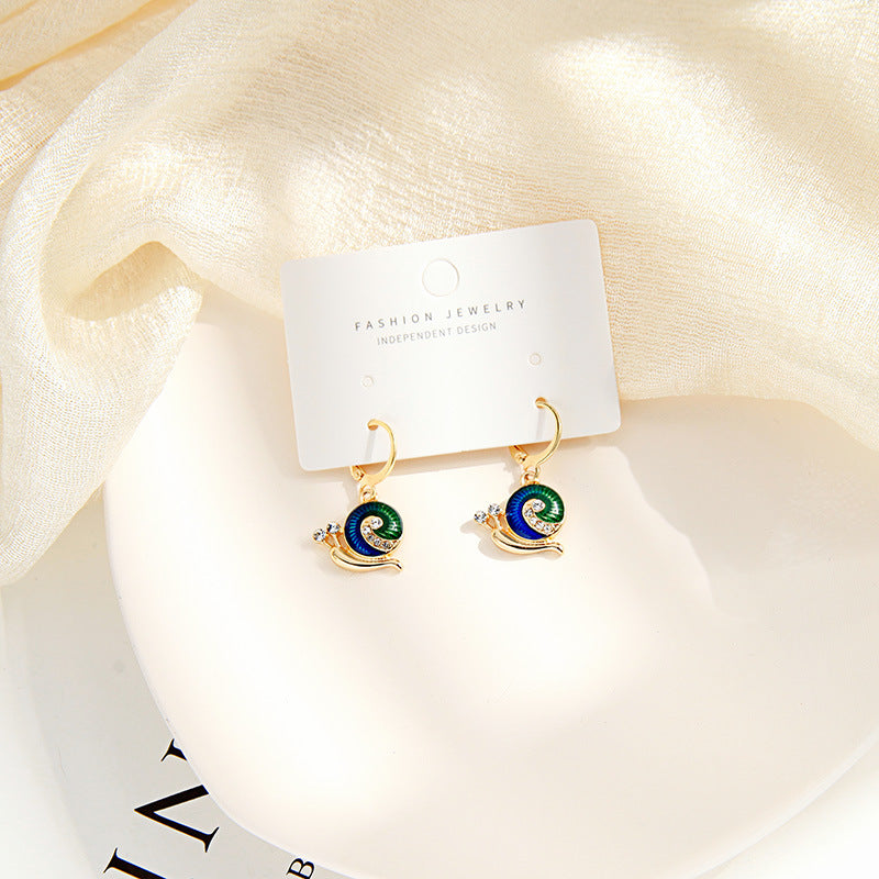 Temperament Diamond Snail Earrings