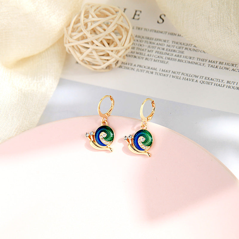 Temperament Diamond Snail Earrings