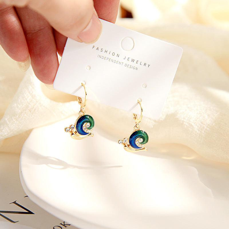 Temperament Diamond Snail Earrings