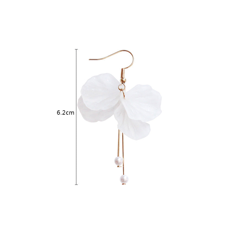 Female petal leaf earrings