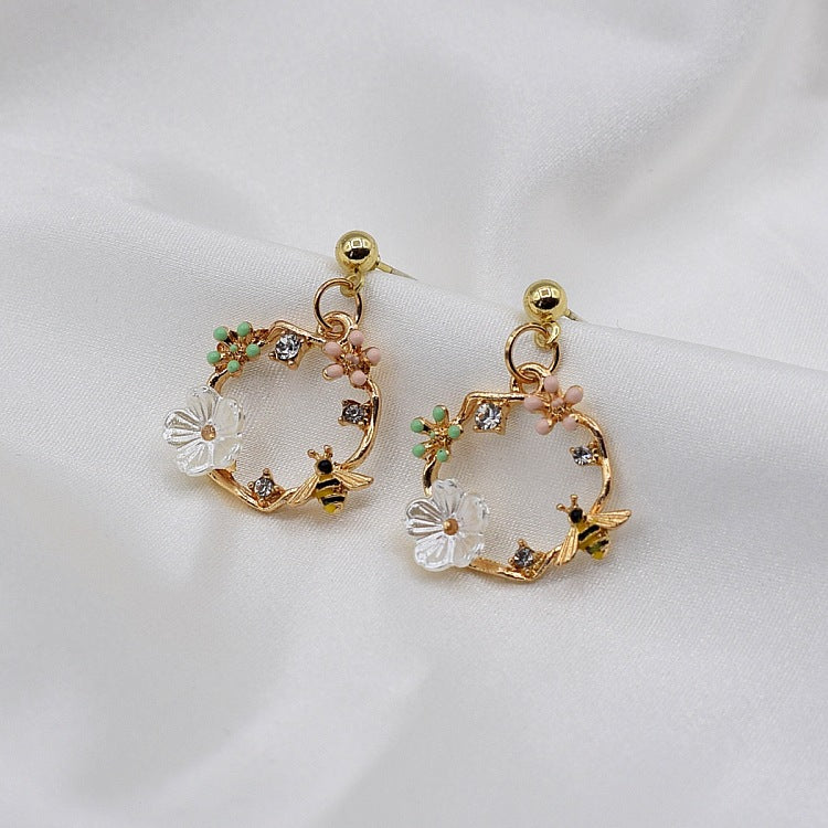 Fashion Simple Dot Diamond Wreath Earrings