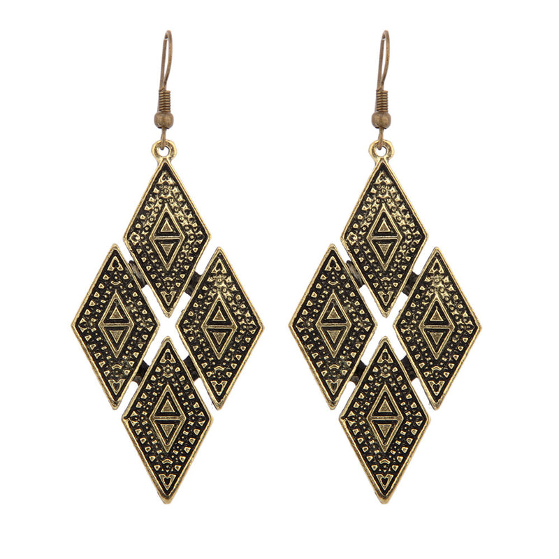 Exaggerated geometric diamond carved earrings