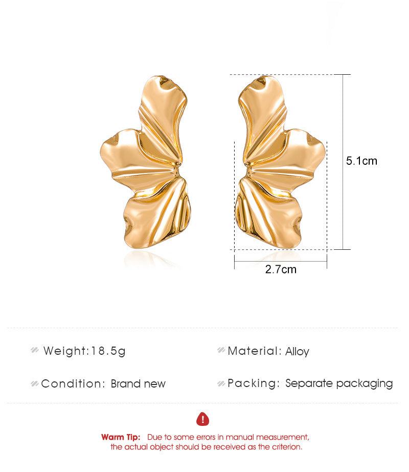 Retro Exaggerated Gold Flower Stud Earrings Simple Temperament