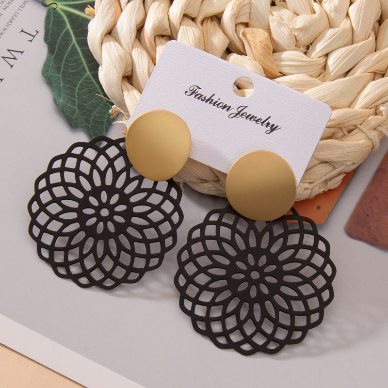 Hollow European And American Exaggerated Retro Earrings Jewelry