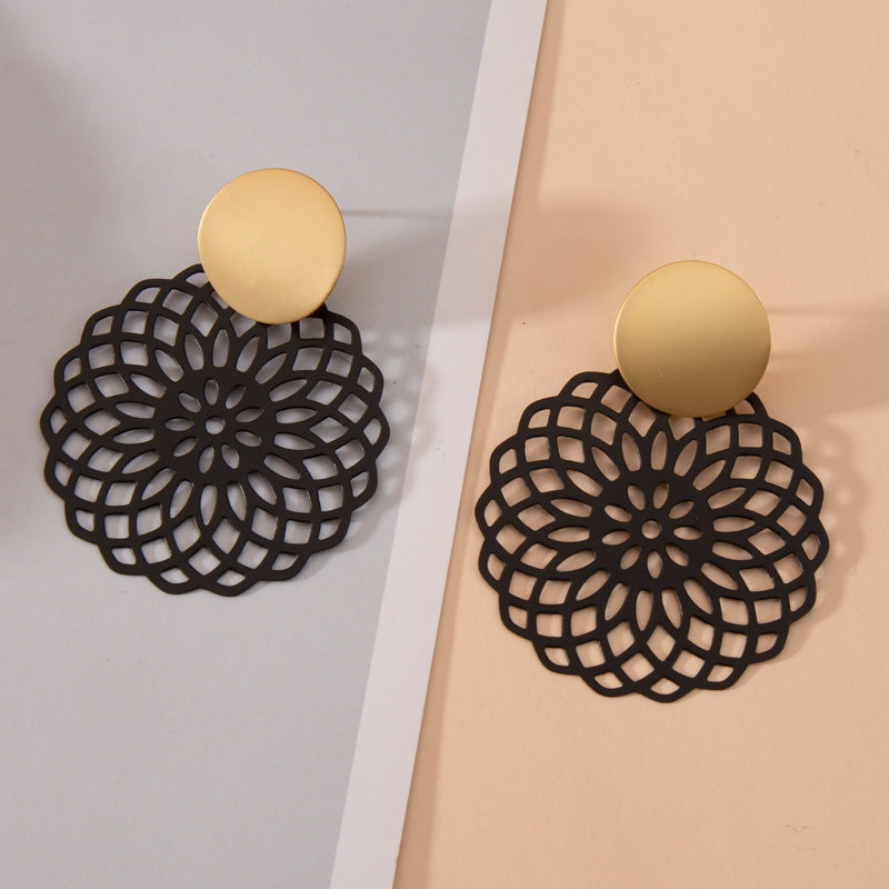 Hollow European And American Exaggerated Retro Earrings Jewelry