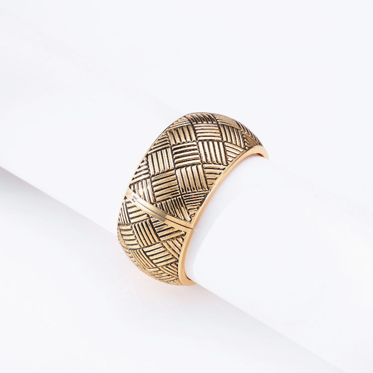 Bracelet Retro Fashion Cross Herringbone Pattern Drum Shaped Alloy Bracelet