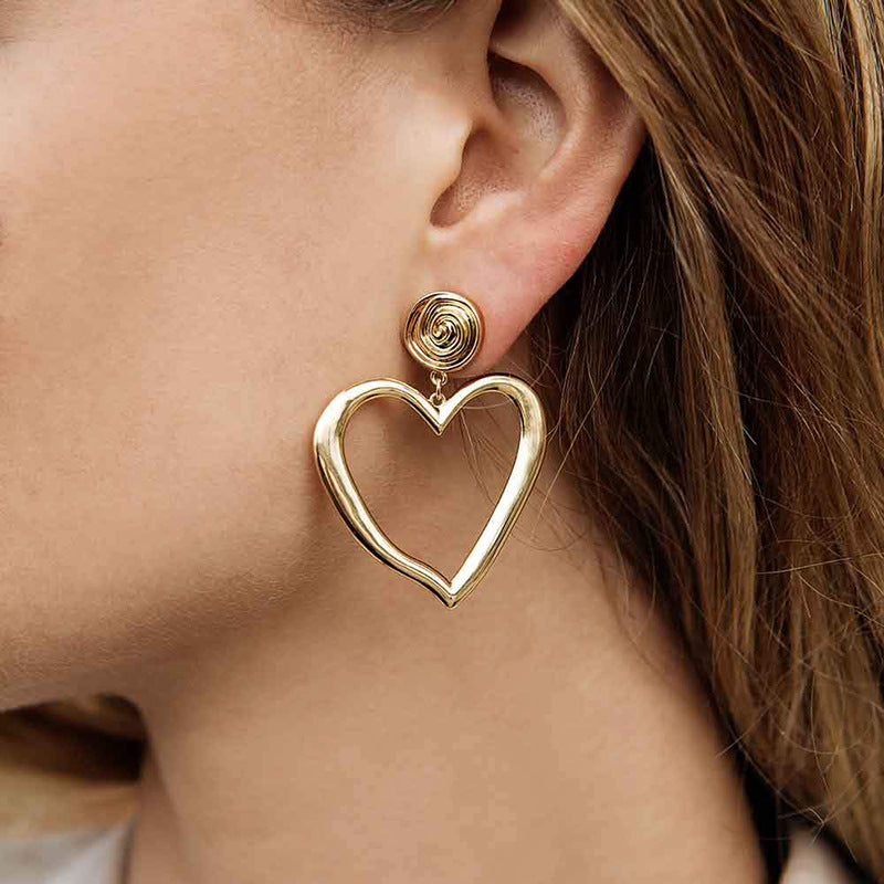 Fashion Gold-plated Irregular Love Earrings