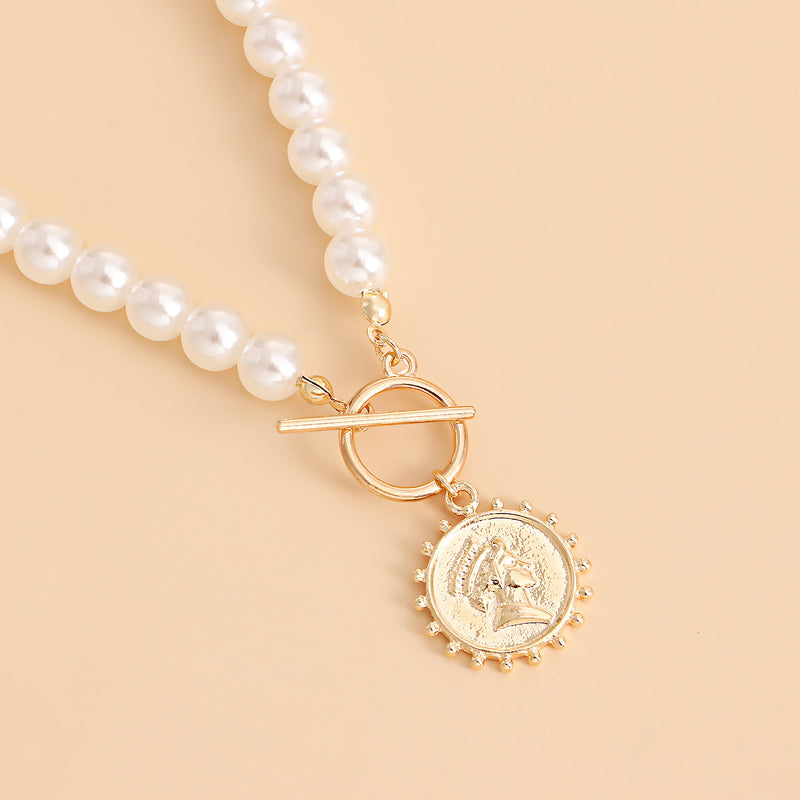 Ins Style  Pearl Necklace Queen  Pendant