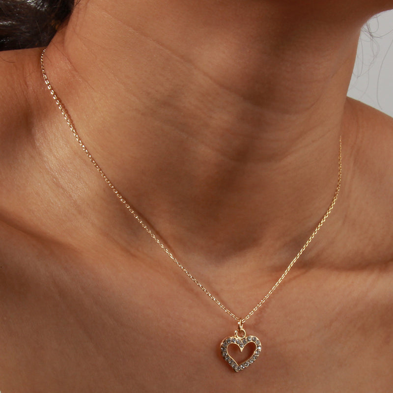 Beautiful Heart-Shaped Pendant Necklace Love Clavicle Chain