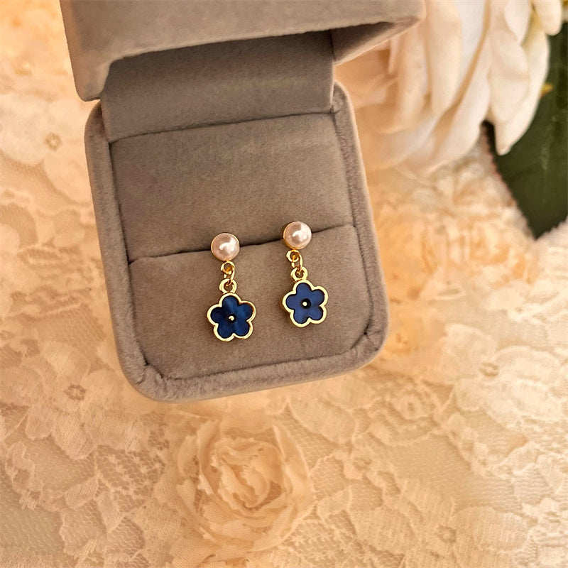 Women's Silver Needle Klein Blue Small Flower Stud Earrings