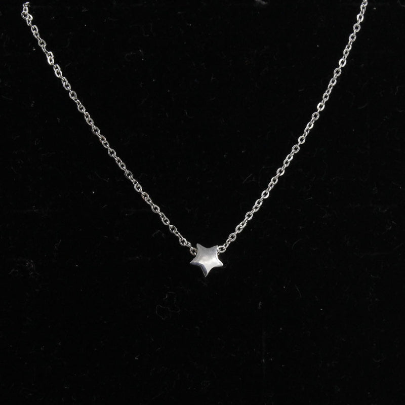 Petite short star pendant necklace