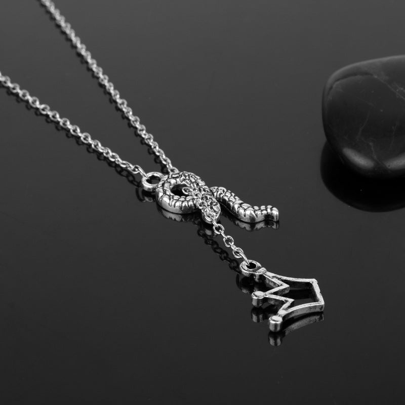 Snake Necklace Fashion Temperament Crown Pendant Clavicle Chain