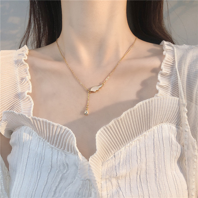 Web celebrity crystal pendant clavicle chain