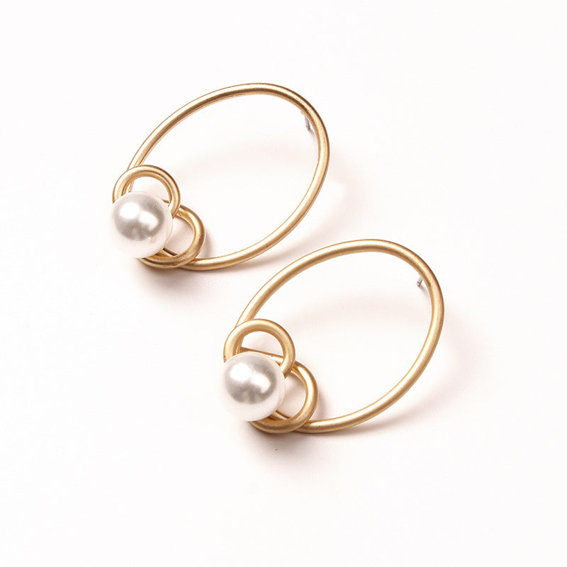 Simple Water Drop Pearl Gold Alloy Earrings Women's Fashion Temperament Earrings