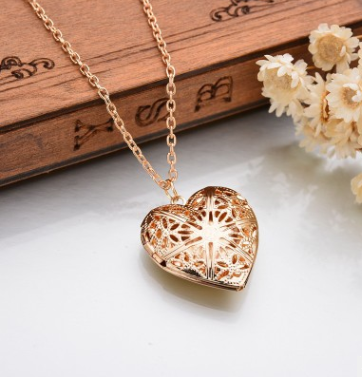 Heart-shaped Love Necklace