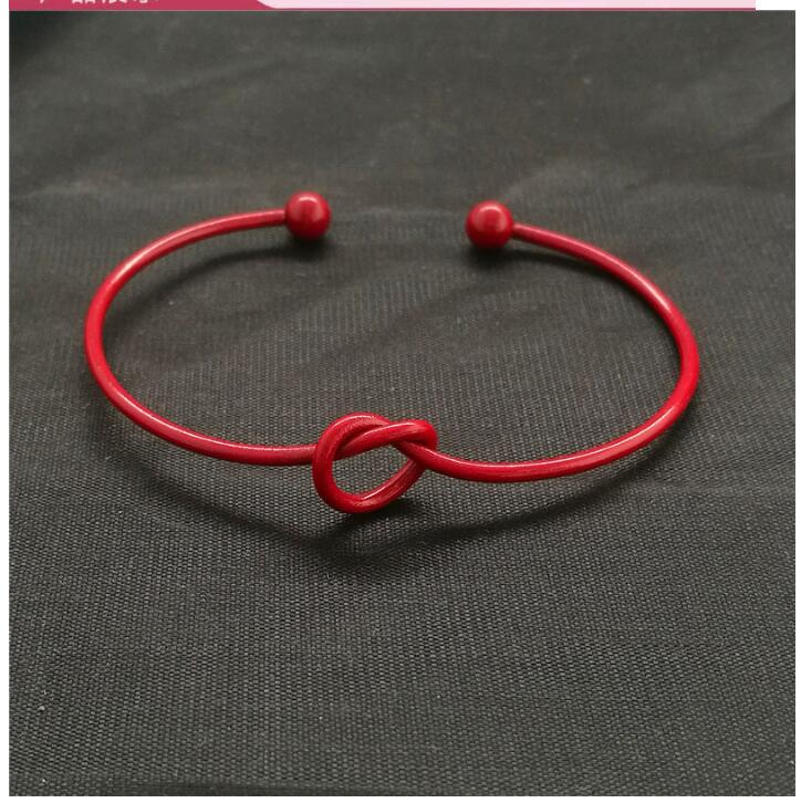 O-Type Metal Openwork Knot Bracelet