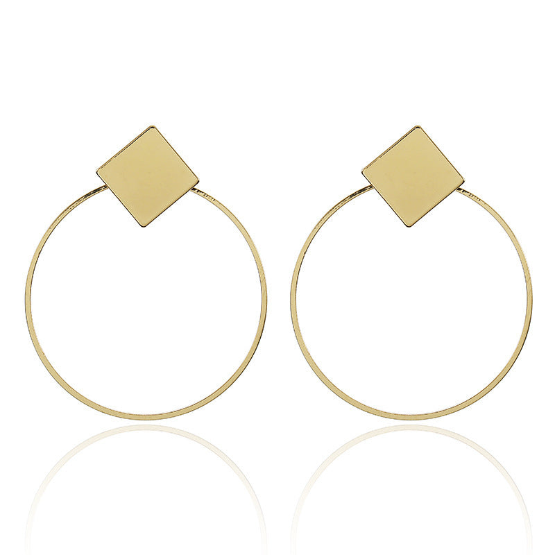 Geometric metal round earrings