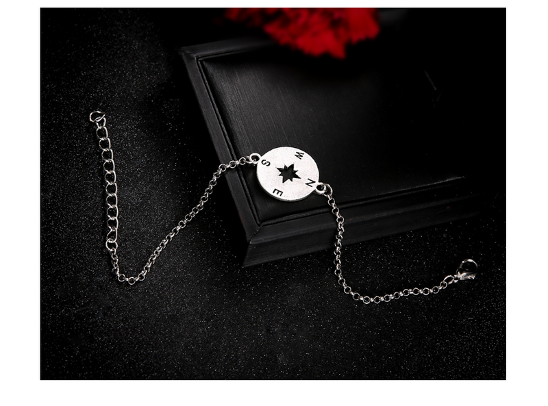 Fashion popular personality new street shooting Europe and the United States Korean version of the arrow compass women's bracelet bracelet set
