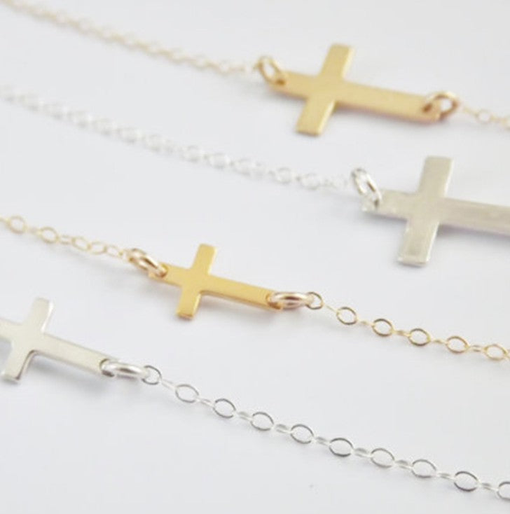 Alloy cross necklace