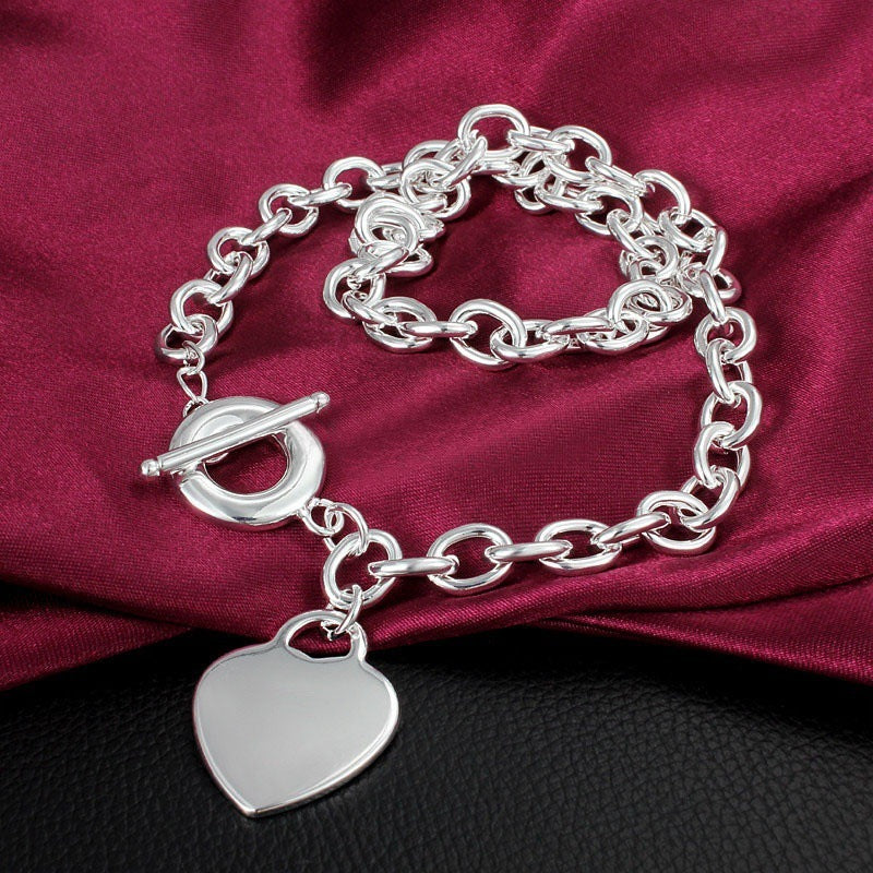 T-shaped hollow heart-shaped accessory necklace