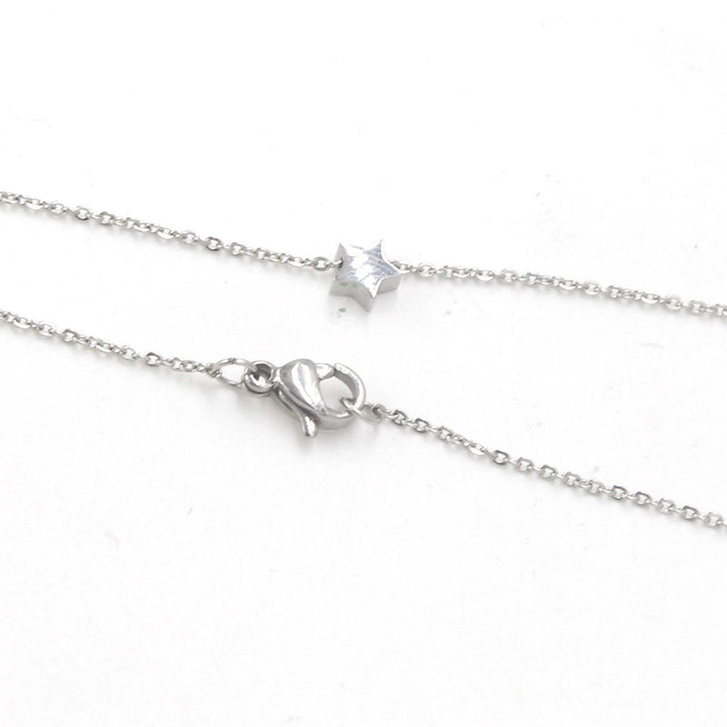 Petite short star pendant necklace