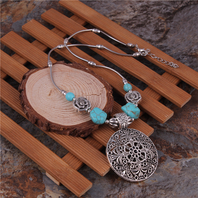 European And American Fashion Personality Turquoise Pendant Alloy Necklace