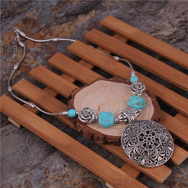 European And American Fashion Personality Turquoise Pendant Alloy Necklace