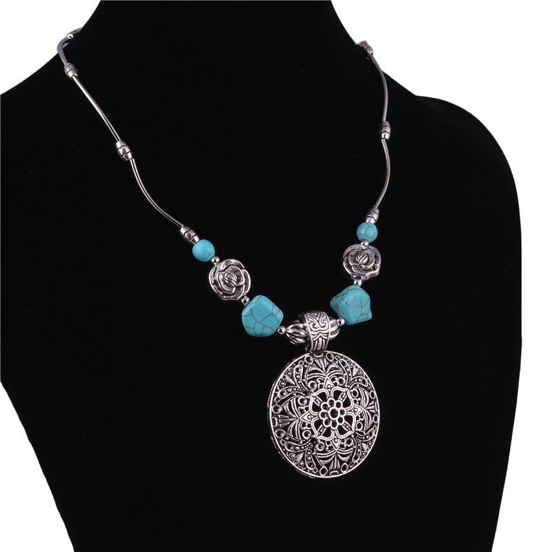 European And American Fashion Personality Turquoise Pendant Alloy Necklace