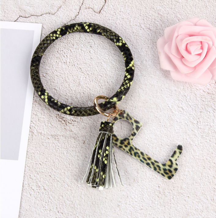 Fashion New Jewelry Flower PU Leather Leopard Keychain Bracelet Portable Door Opener Women Bracelets Bangles Keyring Party Gifts