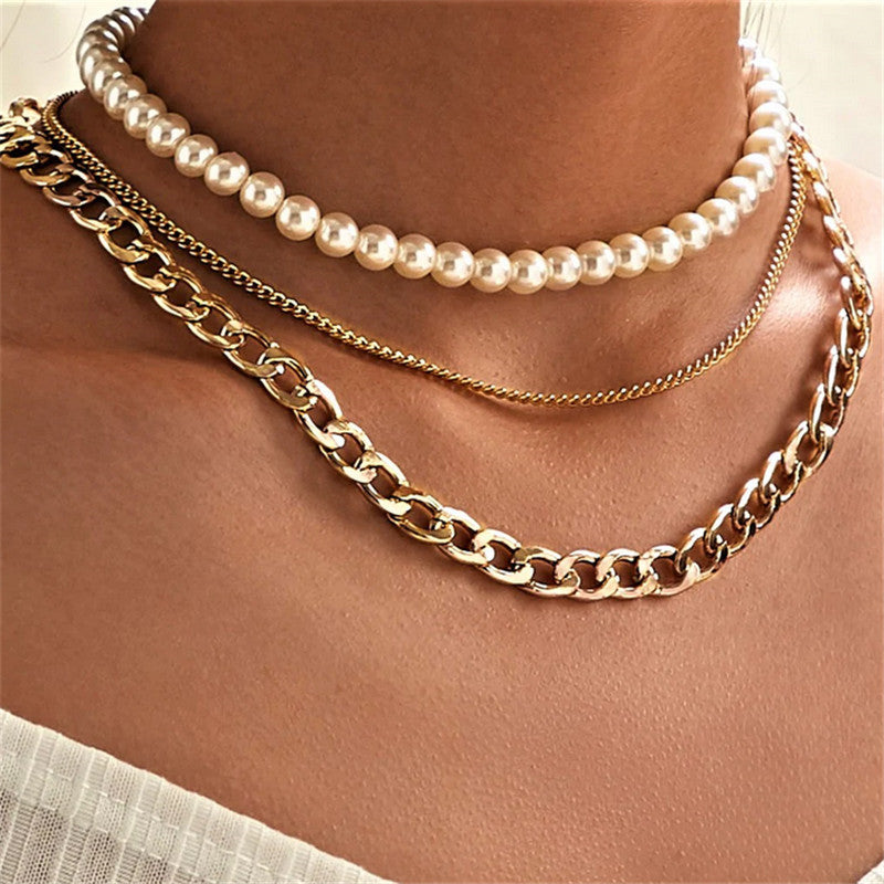 Creative Retro Pearl Irregular Metal Piece Necklace