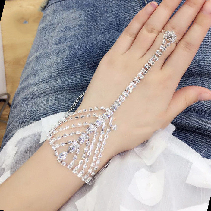 Bridal Jewelry, Full Diamond Bracelet, Ring, One Chain On The Back Of The Hand