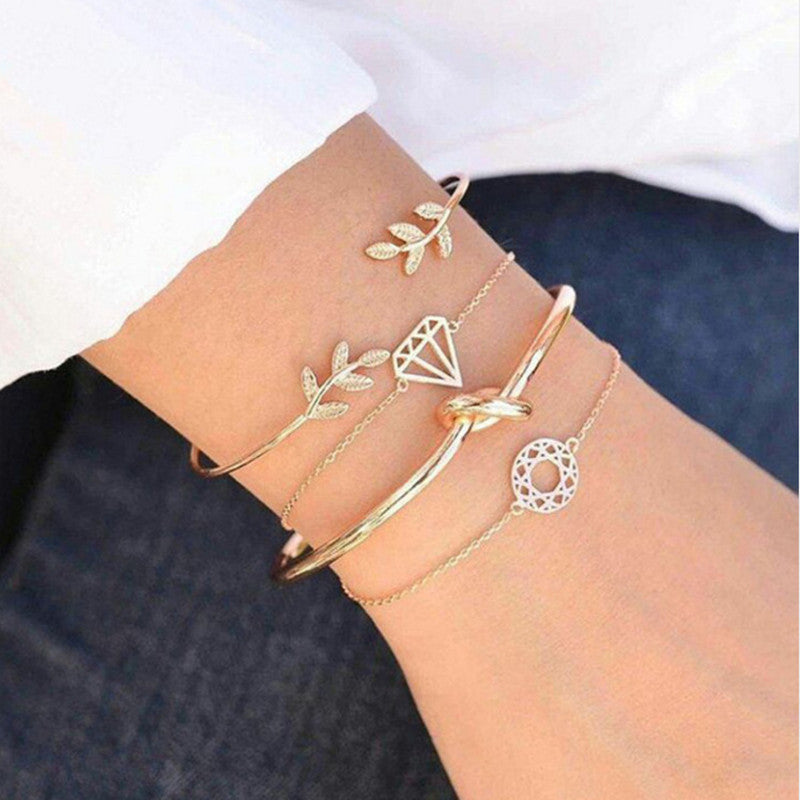 Diamond Arrow Knotted Circle Bracelet