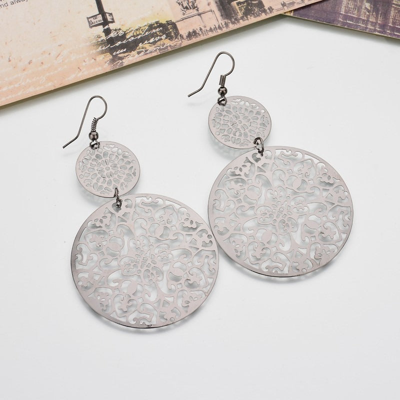 Fashion Retro Round Cutout Ladies Earrings