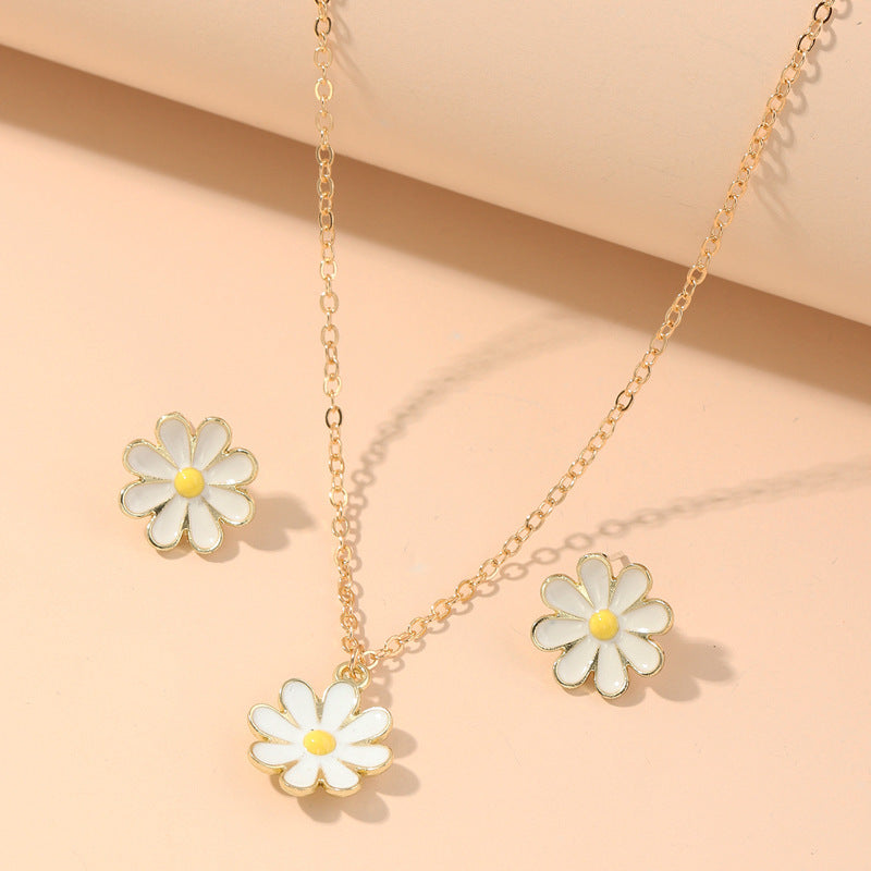 Fashion Small Daisy Sweet Flower Necklace