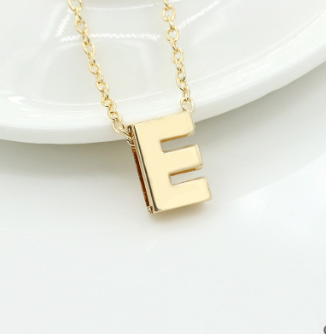 Fashion accessories with 26 letter necklaces Korean version of the clavicle chain