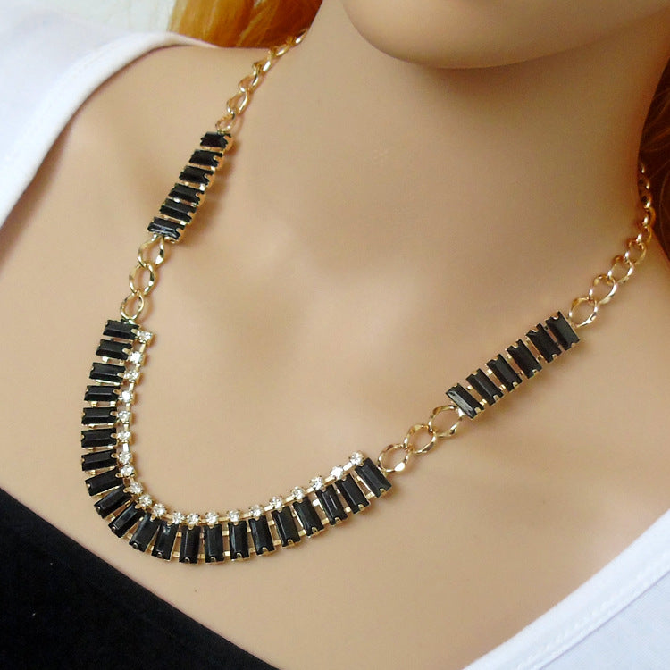 Resin rhinestone short clavicle chain Korean version