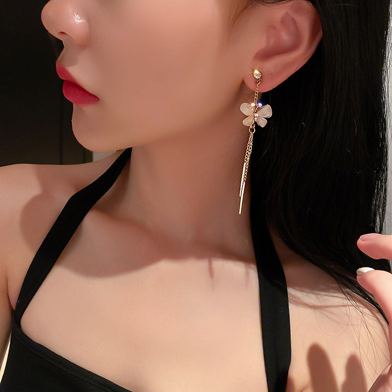 925 Silver Needle Korean Fashion Simple Earrings Diamond Butterfly Petals