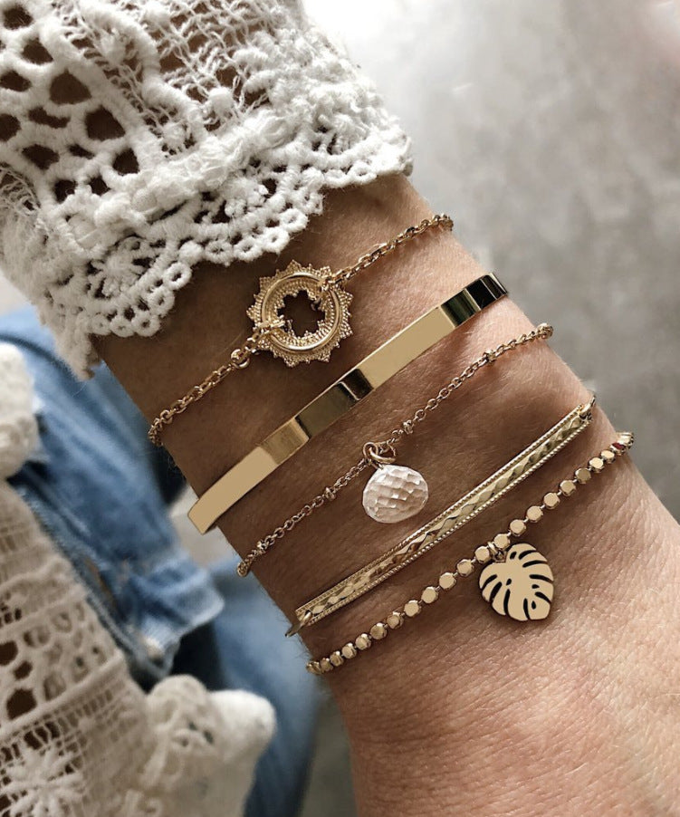 Five - piece bracelet set with diamond