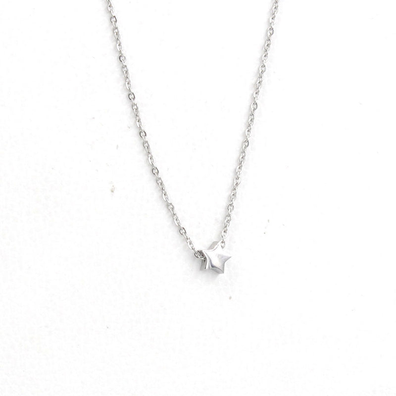 Petite short star pendant necklace