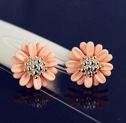 Creative small daisy flower earrings South Korea imported earrings