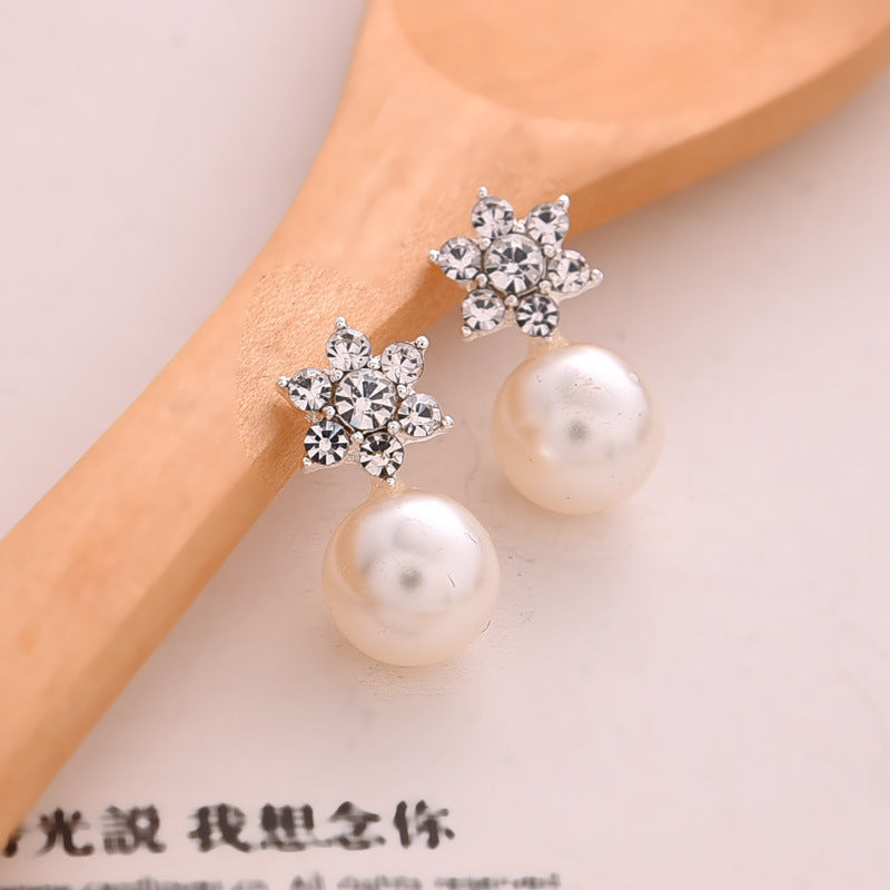 Korean Fashion Pearl Stud Earrings