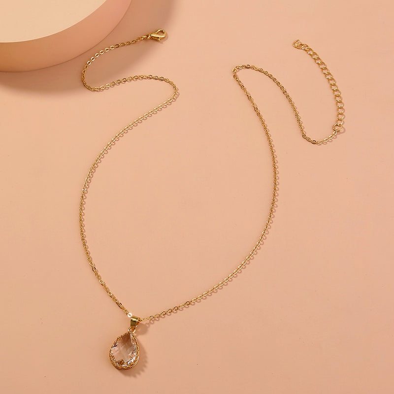 Simple and stylish 100-piece clavicle chain with clear drop crystal pendant necklace