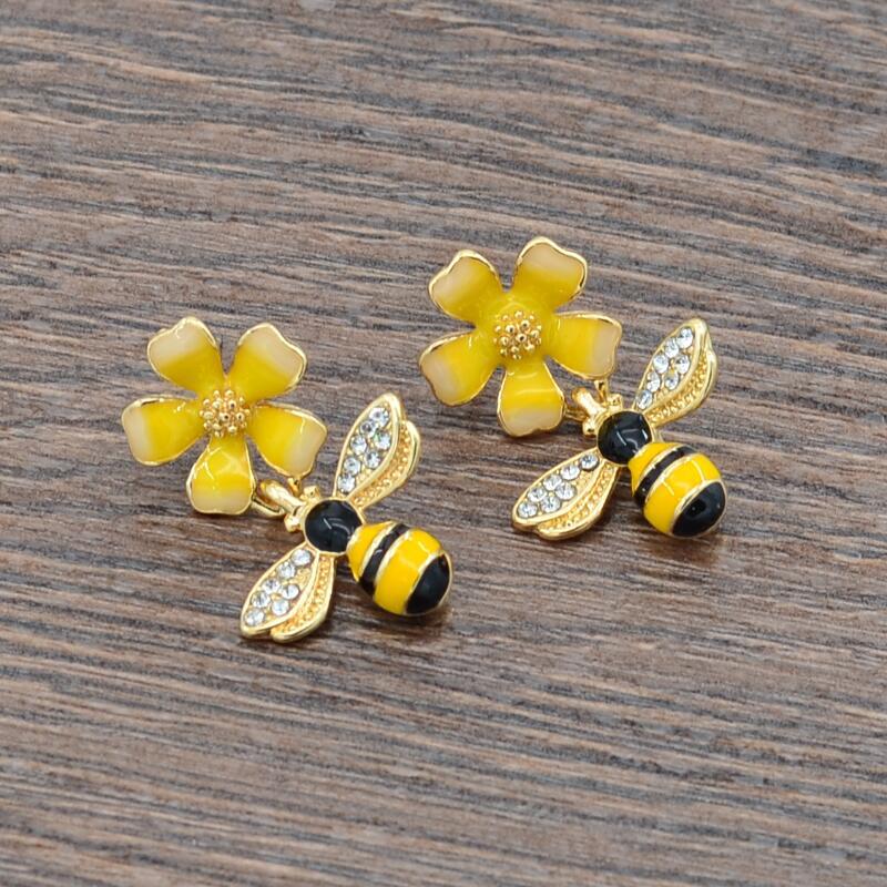 Bee flower oil Earrings