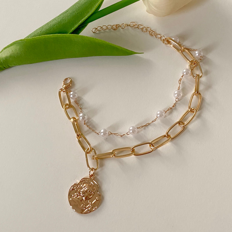 Elegant Baroque Natural Pearl String Bracelet For Woman Luxury Zircon Bee Pendant Bracelet Fashion Girl's Sweet Jewelry